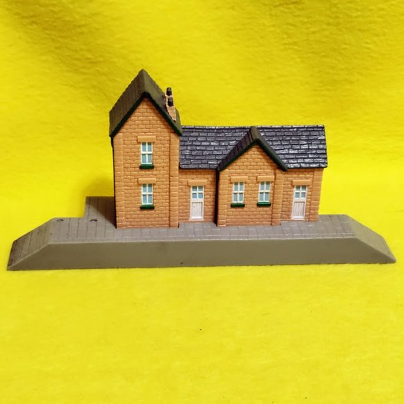 Thomas Train 2006 Gullane House Limited - Picture 2 of 5